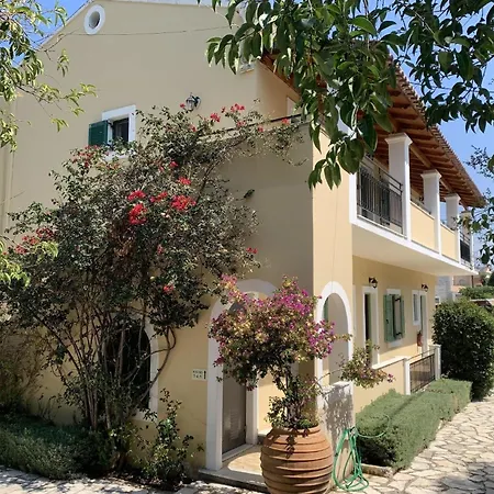 Eleni Fuer 20 Personen Auf Korfu * Acharavi (Corfu)